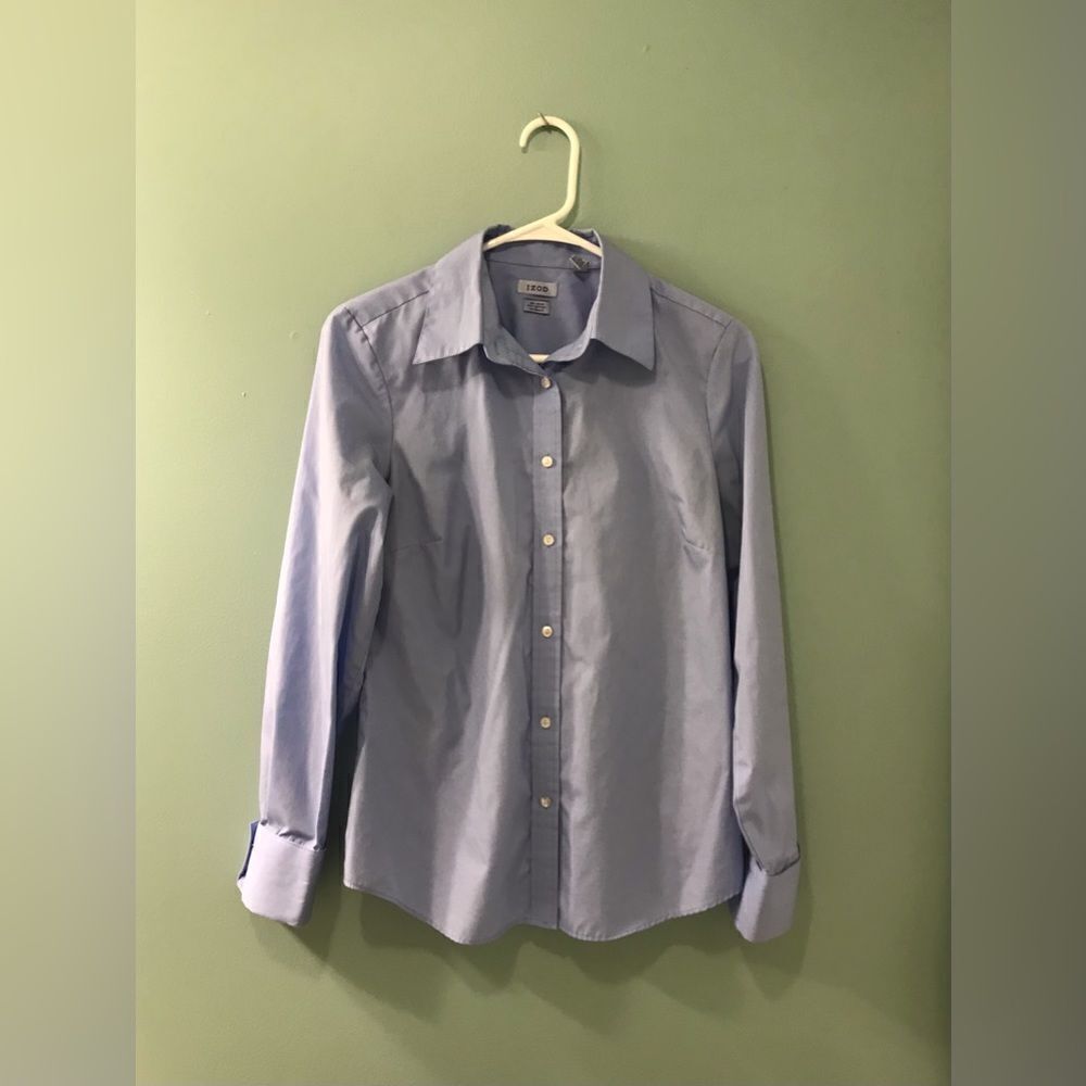 NWOT … IZOD “Size: S/P” No Iron Dress Shirt
